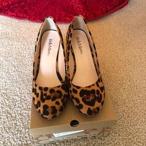 Leopard Pump (NEVER WORN) ❤️
